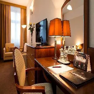 Ambasadorski 4*