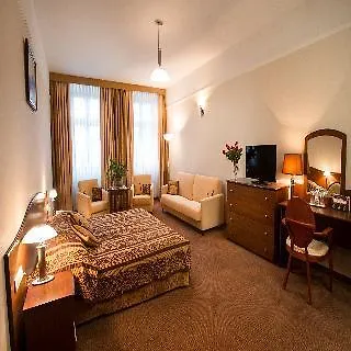 Ambasadorski 4*