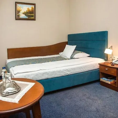 Ambasadorski Готель Ряшів