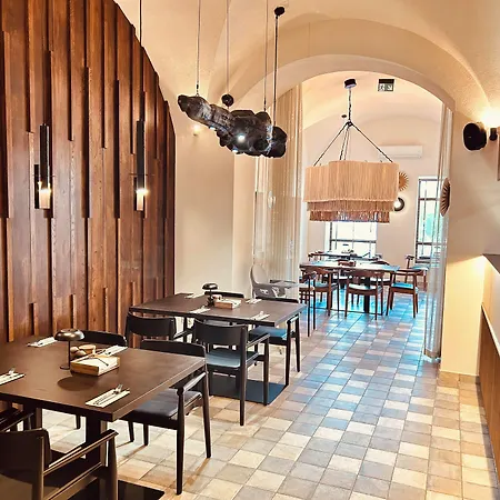 阿蒙吧萨多斯基热舒夫酒店 热舒夫