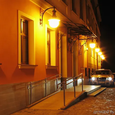Ambasadorski