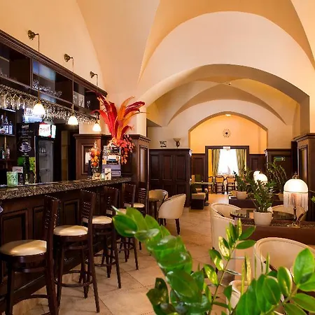 Ambasadorski Hotel 4*