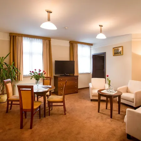 Hotel Ambasadorski 4*