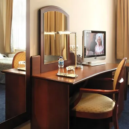 Hotel Ambasadorski 4*