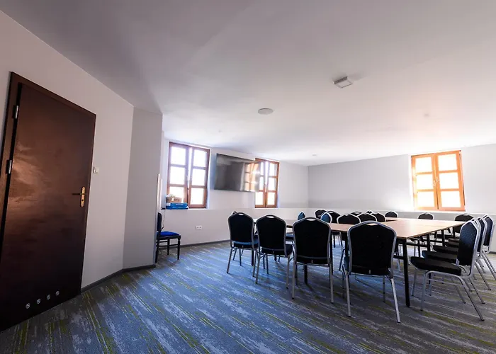 Ambasadorski 4* رشيشوف