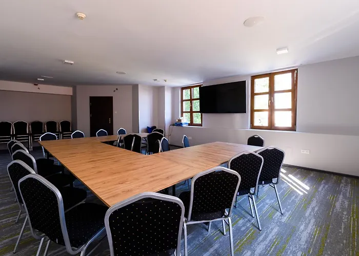 Ambasadorski 4* رشيشوف