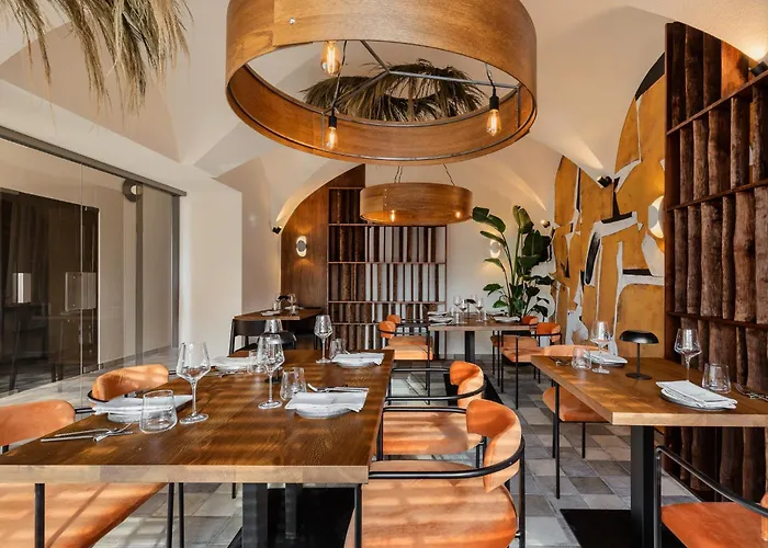 Ambasadorski 4* رشيشوف