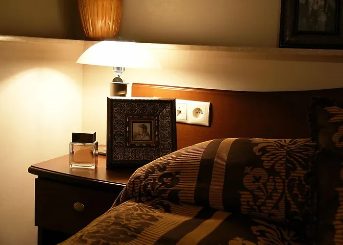 Ambasadorski فندق رشيشوف