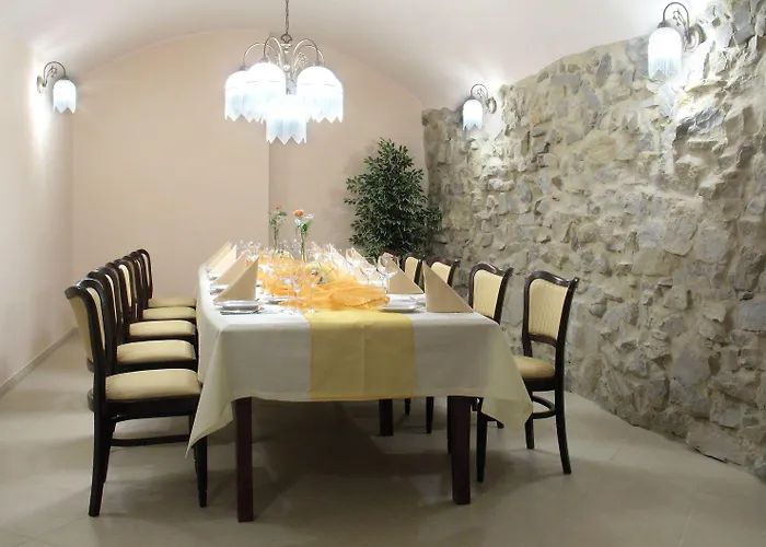 Ambasadorski Hotel 4*