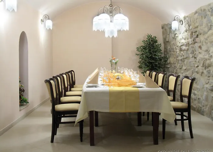 فندق Ambasadorski 4*