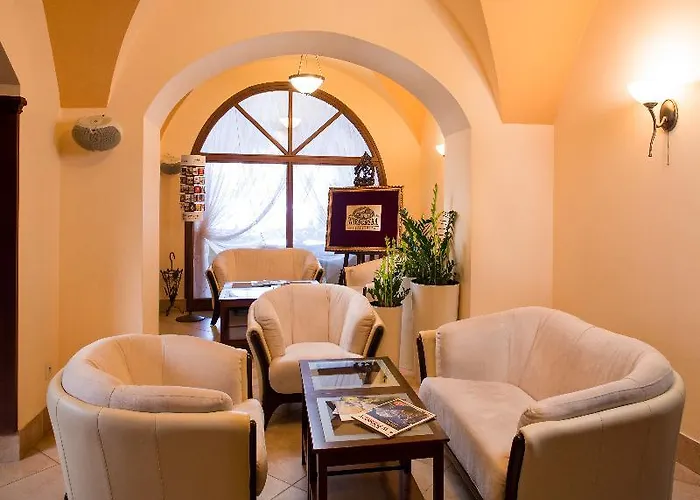 Ambasadorski فندق