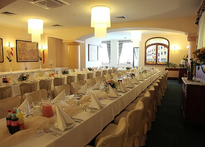 Ambasadorski رشيشوف